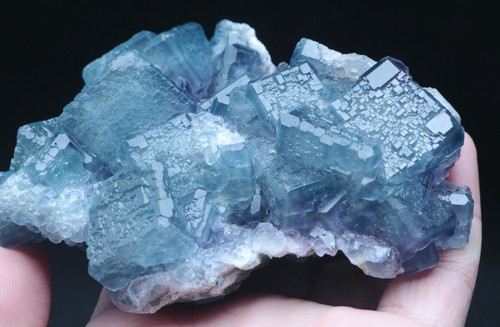 361,7 g Raro Belleza Cubo Azul Púrpura Cristal Fluorita Espécimen Mineral/China - Imagen 8 de 12