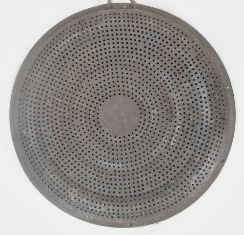 Vintage Metall Untersetzer mit Griff rund rund perforiert Landhausküche (O) - Bild 2 von 7