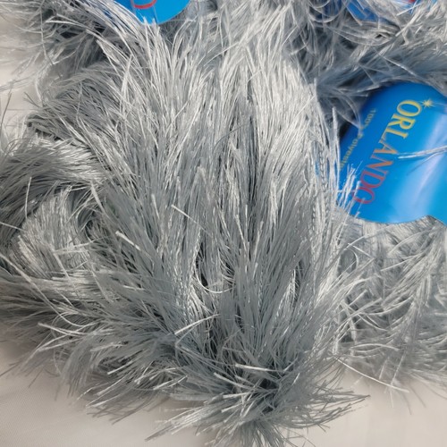Plymouth Orlando Flutter Fun Fell Wimpern Garn Metallic Silber Weich Menge 4 - Bild 2 von 8