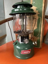 Vintage COLEMAN DOUBLE MANTLE LANTERN MODEL 220J 195 1976 in Box