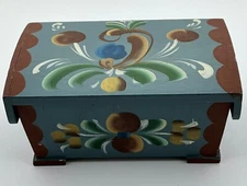 Rosemaling Nor Scandin Wood Box Hand Painted Christmas Gift w Artist Sig Hygge V