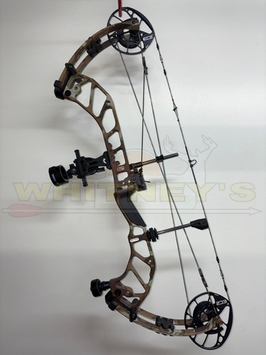 Used - PSE Fortis 30 EC2 - Right Hand - 70lbs. - 25"-30.5" - First Lite