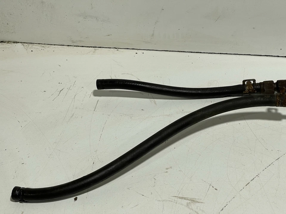 МАСЛЯНЫЙ ОХЛАДИТЕЛЬ ТРАНСМИССИИ 2,5 4,0 линии и линии возврата 97-02 Jeep TJ Wrangler от оригинального производителя - Изображение 3 из 4