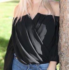 Windsor Black Wrap Crop Top – Size Large – Flowy Long Sleeve