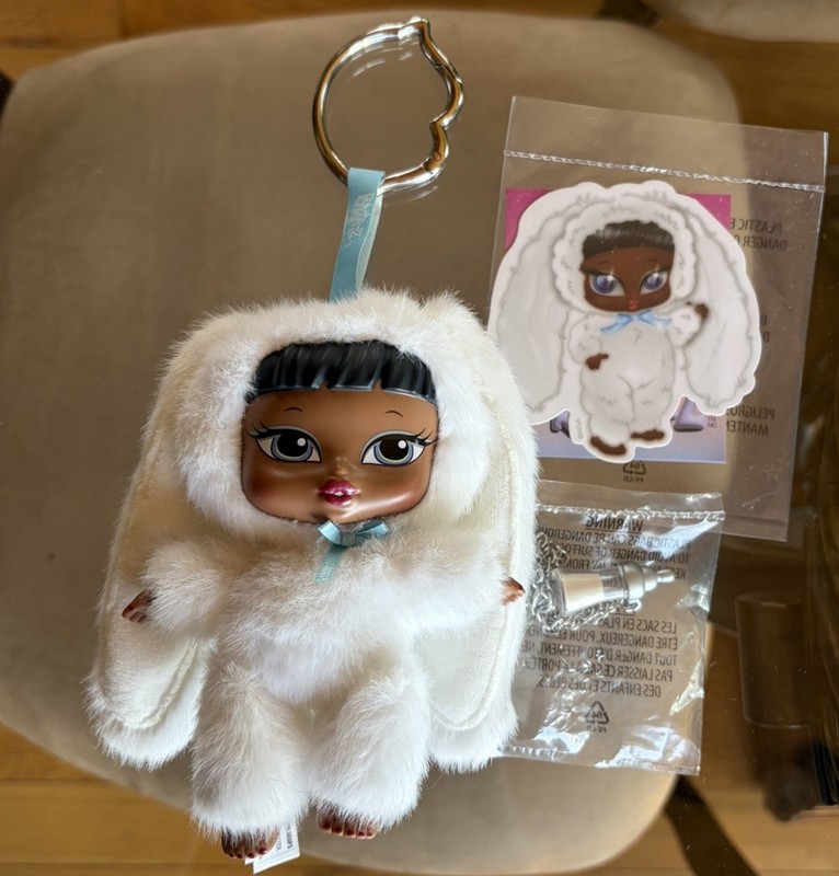 Bratziez Sasha Bunny Key Chain Bag Charm Bratz 2025