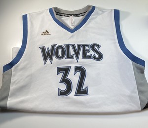 karl anthony towns throwback jersey
