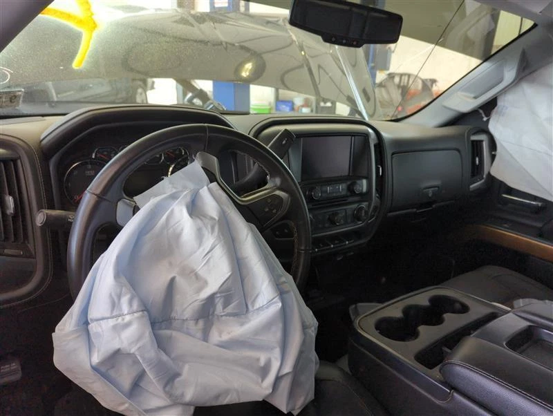 2018 Chevrolet Silverado 1500 LH Door Black Used 394497 89000 Miles Foto 3 de 4