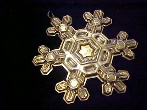 Gorham-Christmas-Snowflake-Ornament-sterling-silver-1988-vintage
