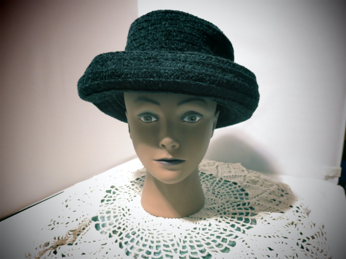 Betmar New York Rolled Brim Hat Black one size | eBay display picture 1