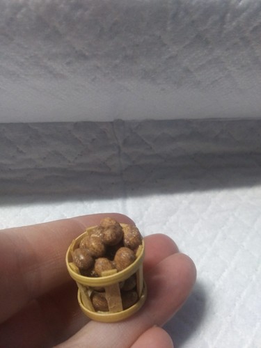 Vintage Puppenhaus Miniatur Produkte Ständer/Lebensmittelgeschäft Behälter mit Gemüse - Bild 4 von 5
