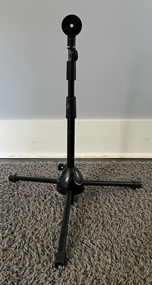 SING TRIX MICROPHONE TRI POD STAND