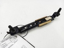 2004 Dodge Durango Rear Left Seat Belt Adjuster Oem 2004 Dodge Durango Rear Left Seat Belt Adjuster Oem
