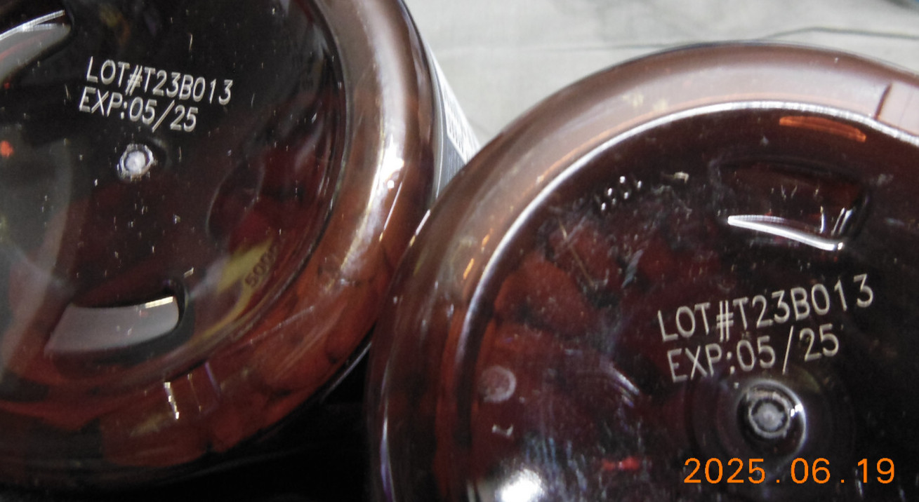 2 Bottles of Vitamin World Ultra 360 Men's Multi 180caplets Exp. 05/25. 360caps.