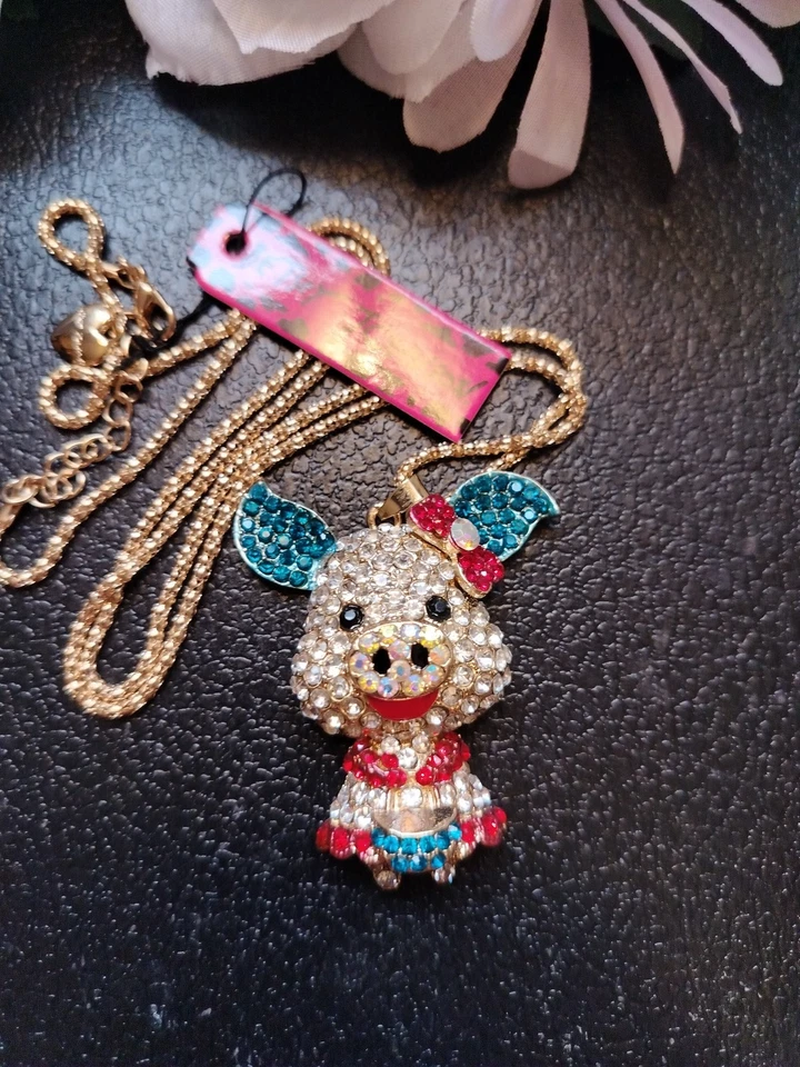 Collar lazo/cesta Betsey Johnson This Little Piggie fue al mercado declaración  Foto 2 de 4