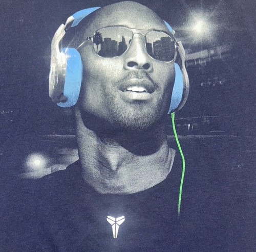 Rare Boys Nike 2013 Kobe Bryant Beats headphones T-Shirt Size Large - Picture 3 of 5