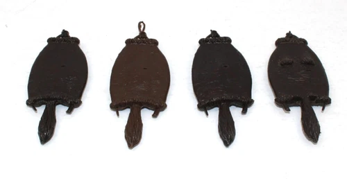 Marx Johnny West 4 - Fur Coon Pelts, 3 missing loops, #176 Parts restore