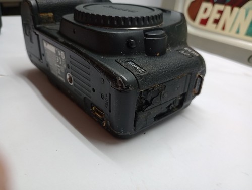 Cuerpo de cámara Canon EOS 5D Mark II para piezas o reparación sin devoluciones - Imagen 10 de 22