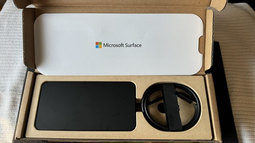 Microsoft Surface Thunderbolt 4 Dock | USB-C | USB 4 | Ethernet | | Audio-out - Imagen 4 de 8