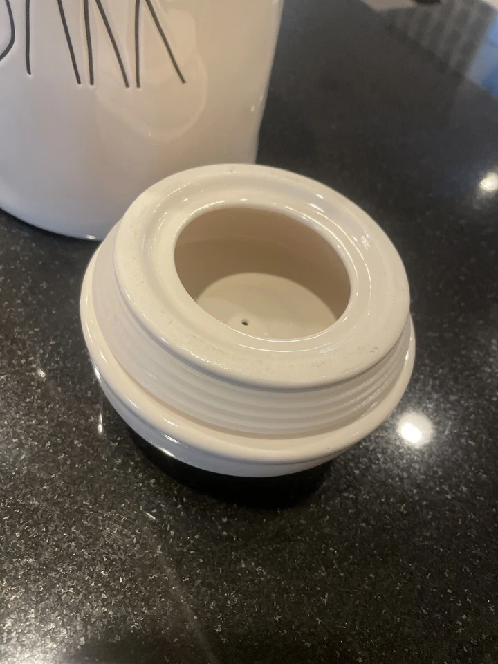 НОВЫЙ Rae Dunn — никогда не использовавшийся контейнер для угощения корой - Изображение 4 из 4