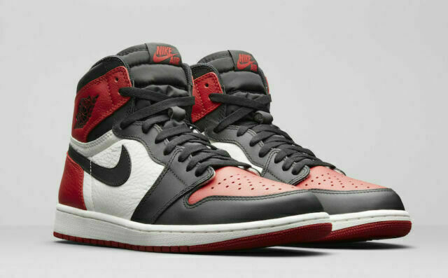 Nike Air Jordan 1 Retro High Bred Toe 
