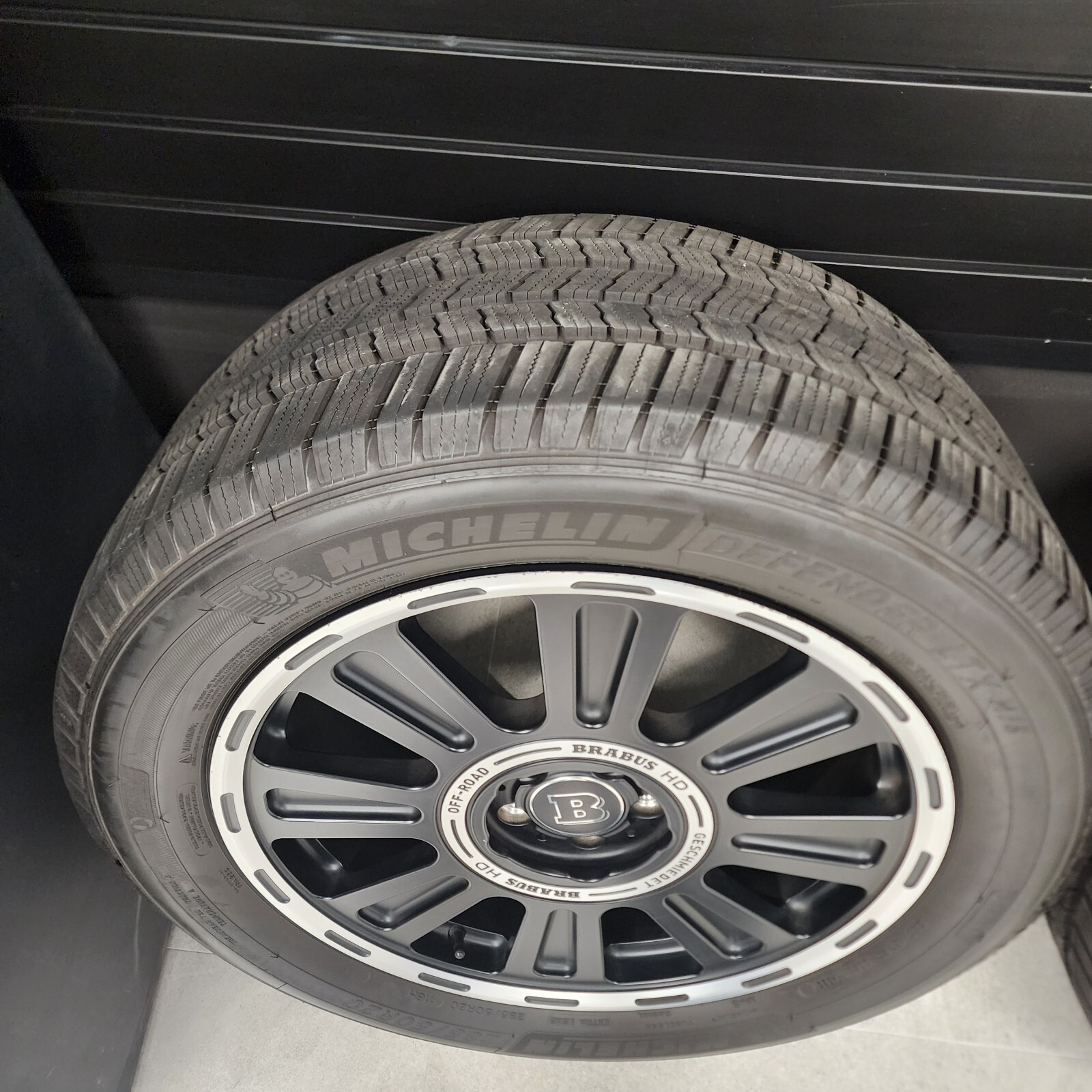 BRABUS HD offroad forged 20in wheels + tires. g63 g 4x4 squared