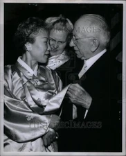 1959 Press Photo You Chan Yang Mr. and Mrs. O'Kelly - DFPC80769
