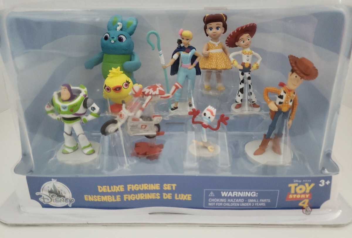 TOY STORY 4 DELUXE FIGURINE SET - 9 FIGURE COLLECTOR'S SET DISNEY