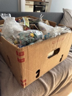Überraschungsei Figuren Konvolut - Bananenkiste