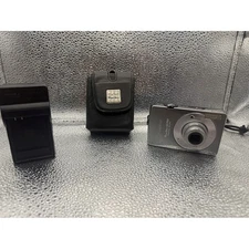 Canon PowerShot SD750 Digital ELPH Silver Camera with Case and Charger - New Bat