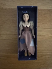 Deagostini The World Of Disney Princess In Porcelain, Doll - No. 19 Snow White 