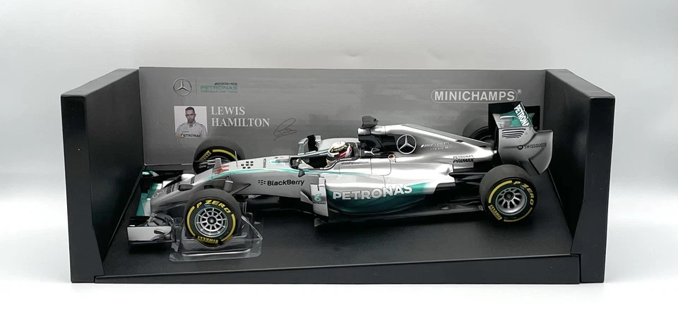 *NEW* Minichamps 1/18 Amg Mercedes F1 W05 Lewis Hamilton 2014 World Champion - Image 3 of 4