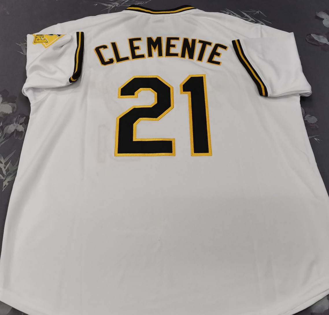 VINTAGE Roberto Clemente #21 Pirates Throwback Pullover White Stitched Jersey.