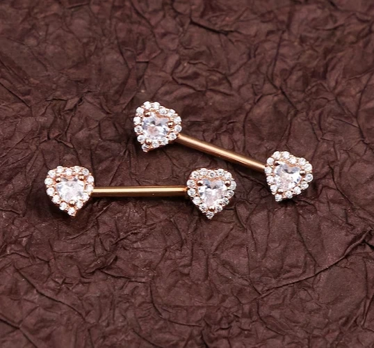 Anillos de pezón simulados corte corazón de 2 quilates barra piercing corporal enchapado en oro rosa de 14 quilates Foto 4 de 4