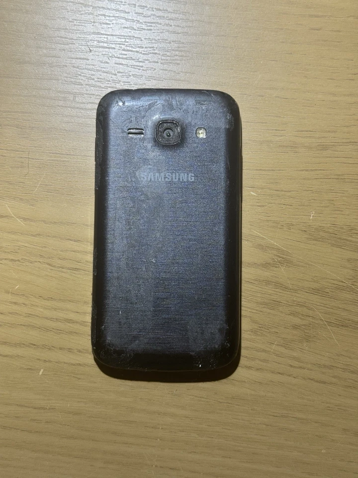 Samsung Galaxy Ace 3 GT-S7275R, photo 3 of 3