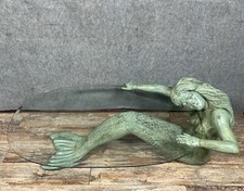 Table basse a la sirene en bronze a patine verte circa 1970