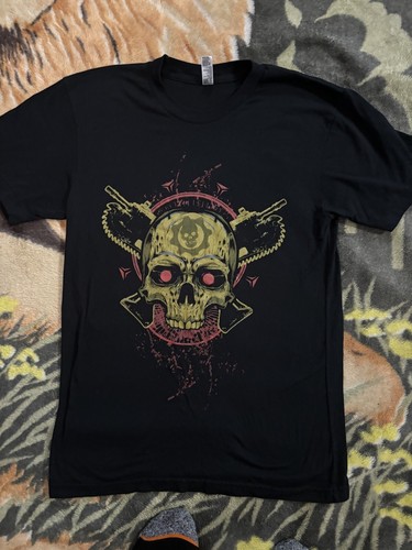 Gears of War 4 Promo T Shirt Sz Small Adult Xbox *Nice* 50/50 Video Games - Picture 2 of 7