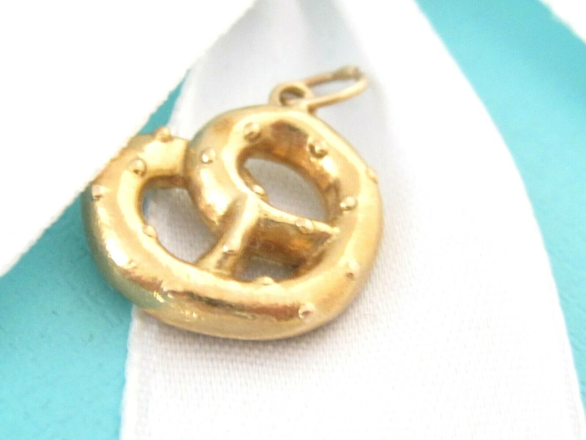 Tiffany プレッツェル　チャーム s-l1200.webp