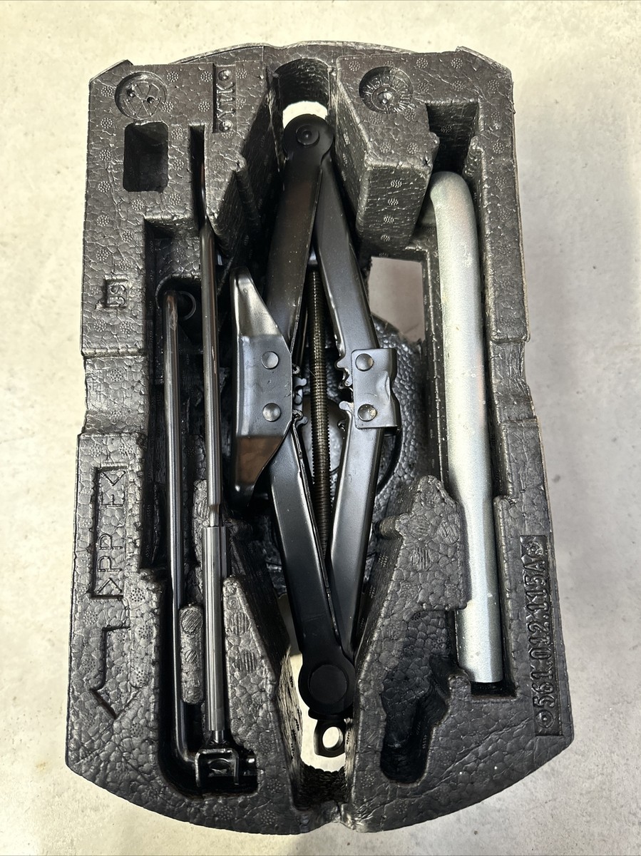 2012-2019 VW PASSAT SPARE-TIRE TOOL KIT SET / JACK 561012115A