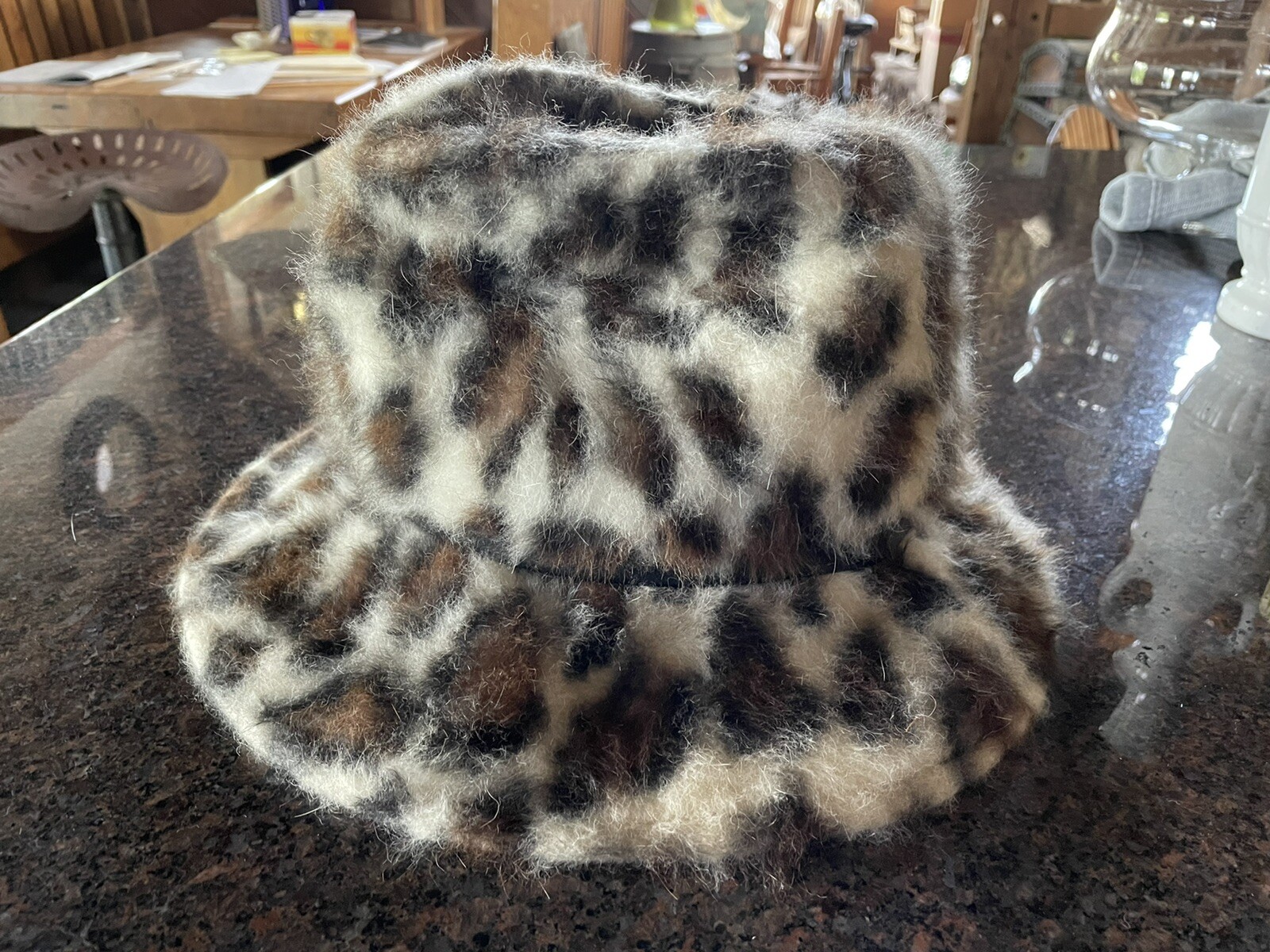 Picture 2 of 6
