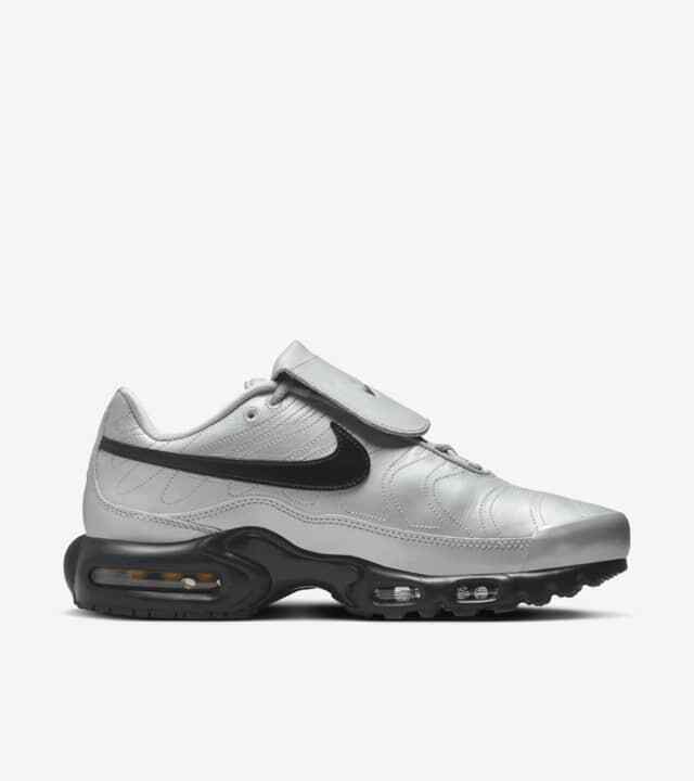 靴 NIKE AIR MAX PLUS TIEMPO WOLF GREY 27cm Nike Air Max Plus Tiempo Wolf Grey and Black HM6850-001