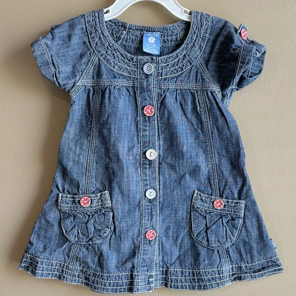 Vestido de mezclilla con parche de calabaza para niñas pequeñas manga corta botones de cintura ajustables 2 Foto 2 de 4