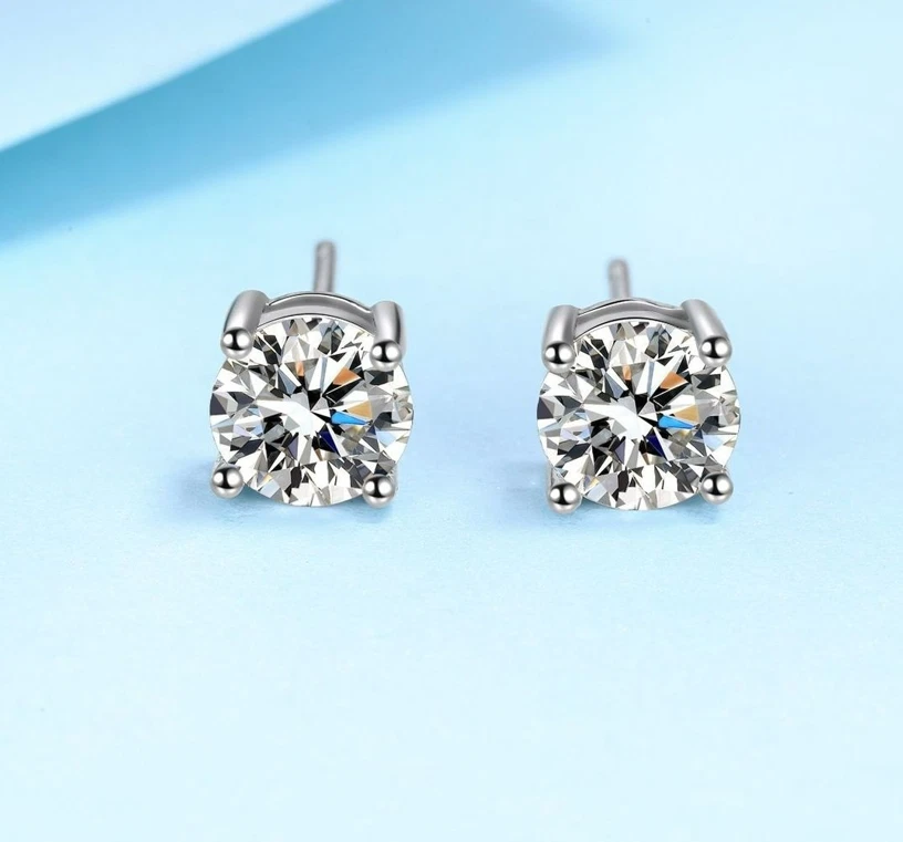 Classic Four Claw 1/2/4/6CT Moissanite 925 Silver Stud Earrings D VVS1 With GRA - Image 3 of 4