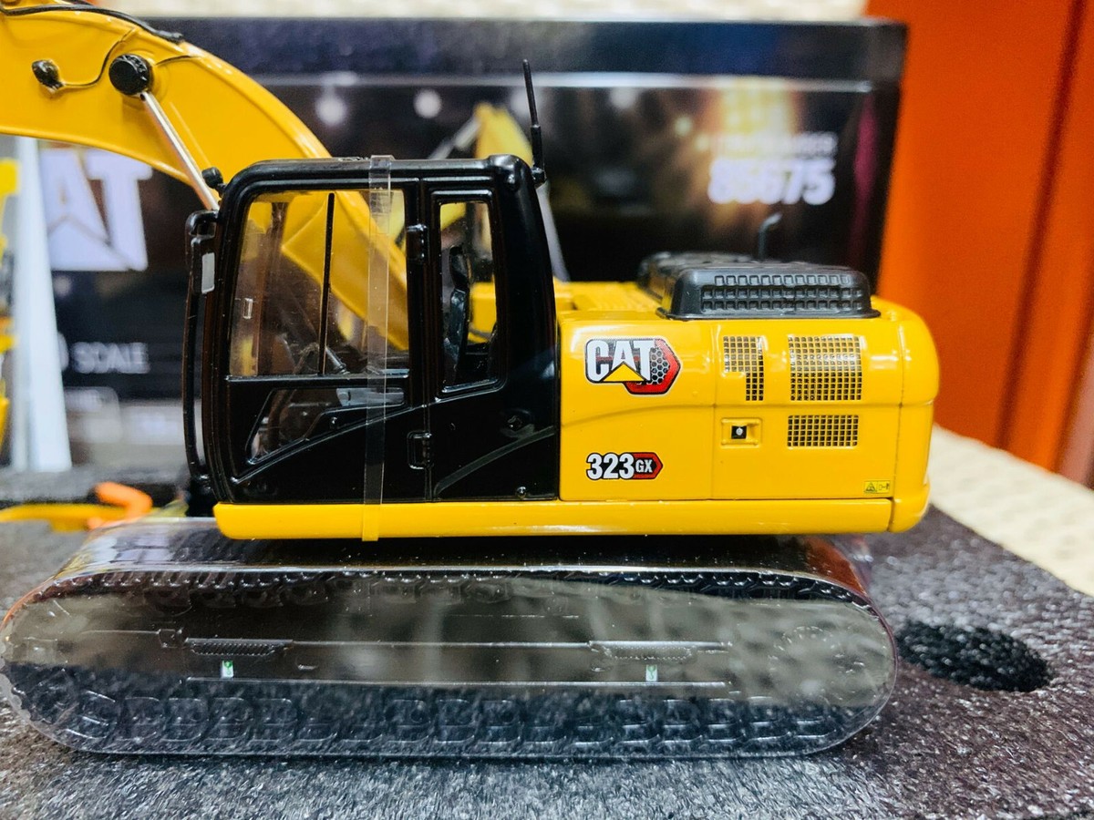 Caterpillar Cat 323 GX Hydraulic Excavator 1:50 Scale By Caterpillar Cat 323 GX Hydraulic Excavator 1:50 Scale By