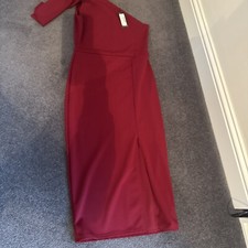 Ladies Red Off The Shoulder Dress From Pretty Little Thing Size 12. New With Tag