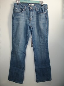 levis 107