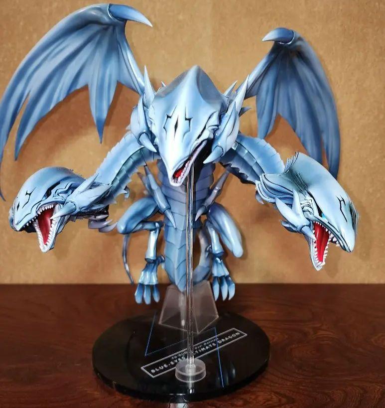 Amiami Amakuni Blue-Eyes Ultimate Dragon Figure | eBay