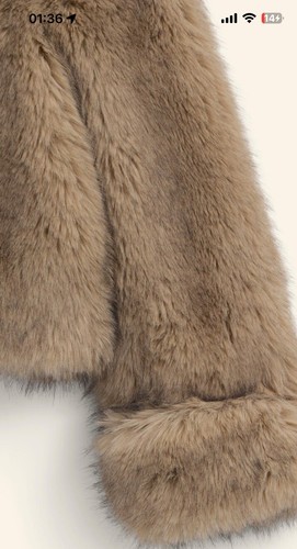 FELPA ZARA EDIZIONE LIMITATA PELLICCIA SINTETICA BEIGE FW24/25 TAGLIE M REF. 3692/952 - Foto 8 di 9