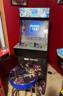 X-MEN VS. STREET FIGHTER MARVEL CAPCOM INCLUDES MARVEL STOOL AND RISER