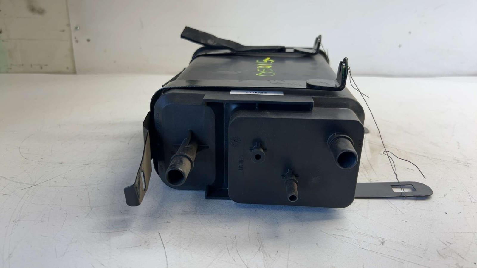 2003 04 05 06 07 08 09 10 11 2012 Maserati Quattroporte Fuel Vapor Canister 2200