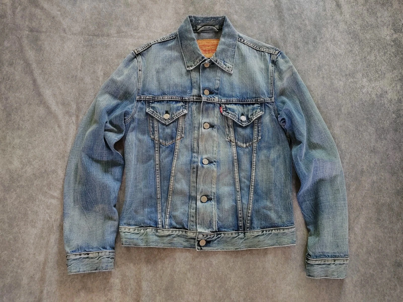 72530 Levi's Men's Vintage Type III Distressed Denim Trucker Jacket Size Medium